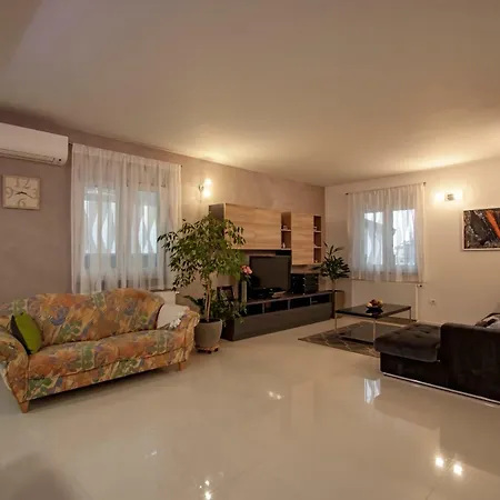 Διαμέρισμα Nebo *