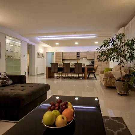 Nebo Appartement Pula